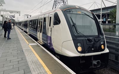 Elizabeth line passenger 'saved' after hand got stuck in train doors